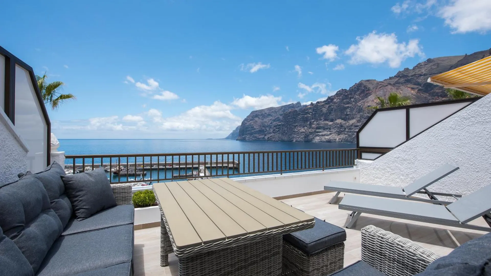 2Brd Cliffs And Ocean View Oasis Apartment Acantilado de los Gigantes Spain